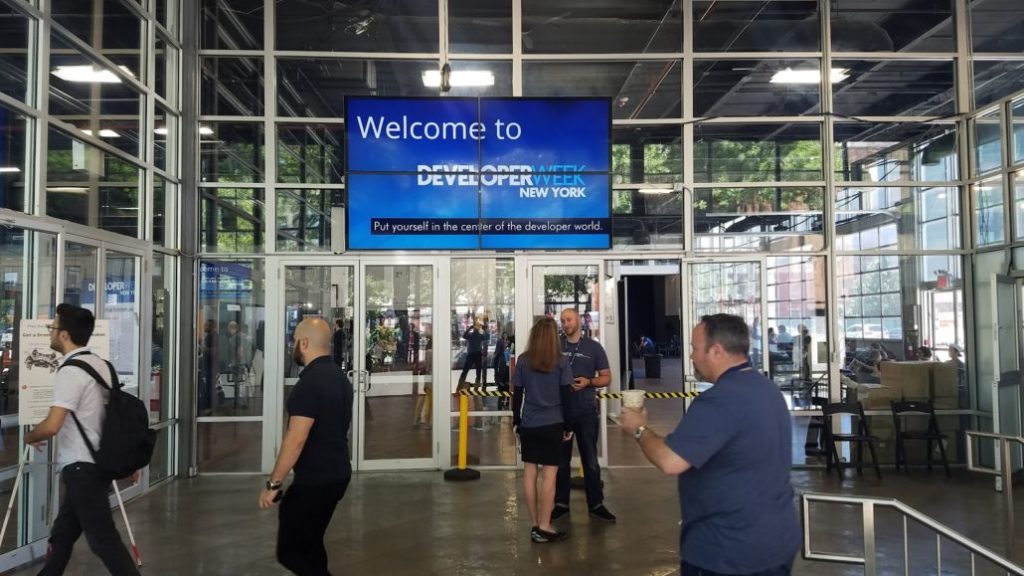 Brooklynn Expo Center | Developer Week | How to choose a hybrid event venue